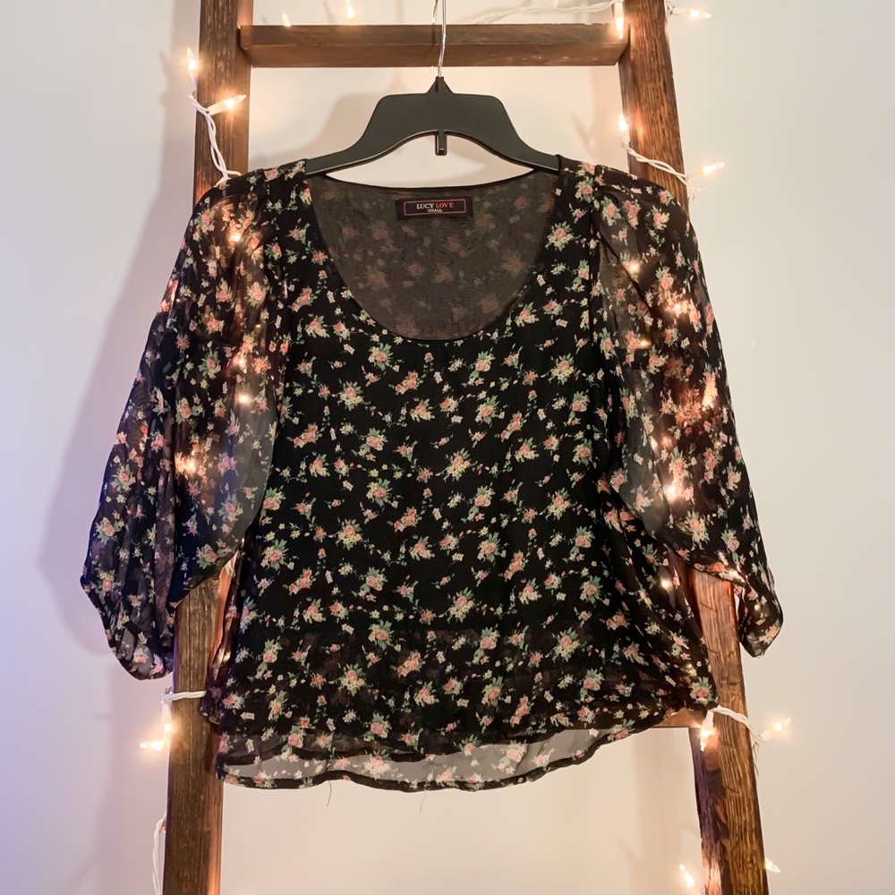Flowy Floral Slightly Cropped Top